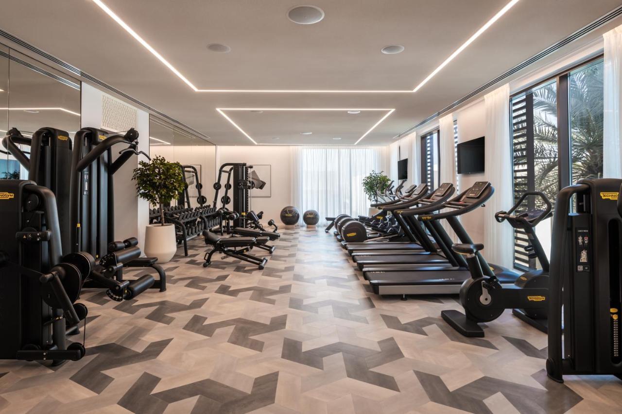 Palace Beach Resort Fuyaira Exterior foto The gym at The Ivy Collection, 2019